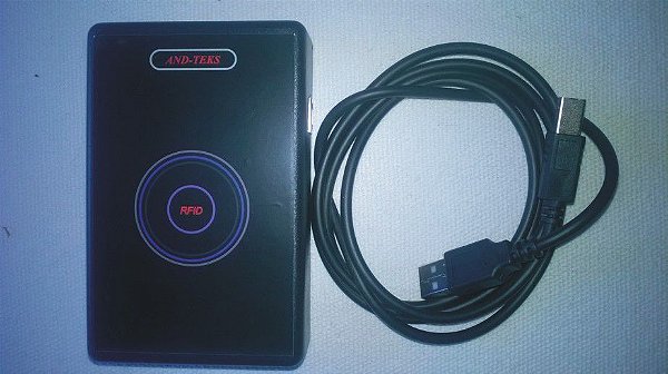 Leitor de Mesa MIFARE- Modelo LM300M