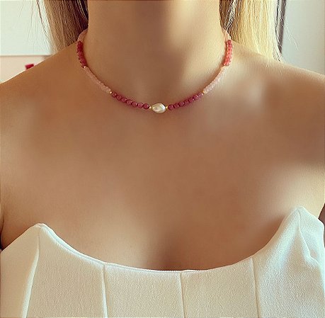 Chocker Pedra Natural Rondel Rodonita, Quartzo Rosa e Pérola de Água Doce Dourado