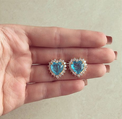 Brinco Coração Pedra Fusion Azul Claro com Zircônias Diamond Dourado