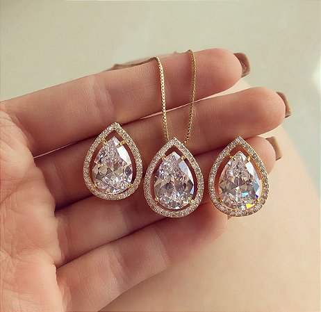 Conjunto Gota com Cristal Diamond e Zircônias Diamond Dourado