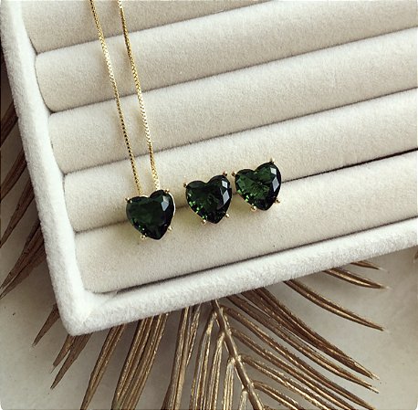 Conjunto Coração Cristal Verde Esmeralda Dourado