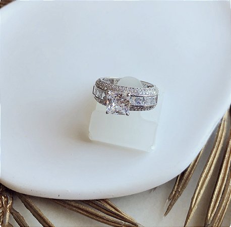 Anel Solitário Riviera Luxo com Mil Zircônias Diamond Ródio Branco