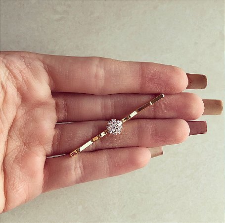 Grampo Delicado com Cravação de Micro Zircônias Diamond Dourado