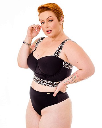loja de moda praia plus size