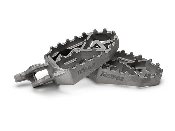 Pedaleiras Akrapovic em titanio
