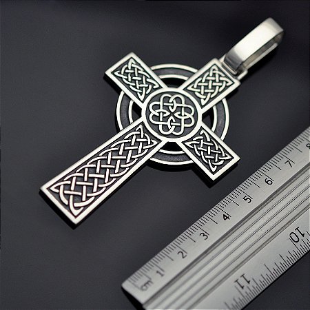 Pingente cruz celta em prata 950k (M)