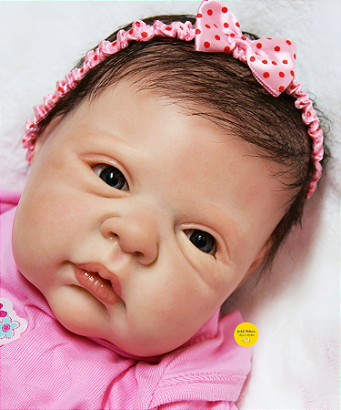 Boneca Bebê Reborn Menina Saskia Bochechuda 52 Cm Olhos Abertos Com Detalhes Super Realistas