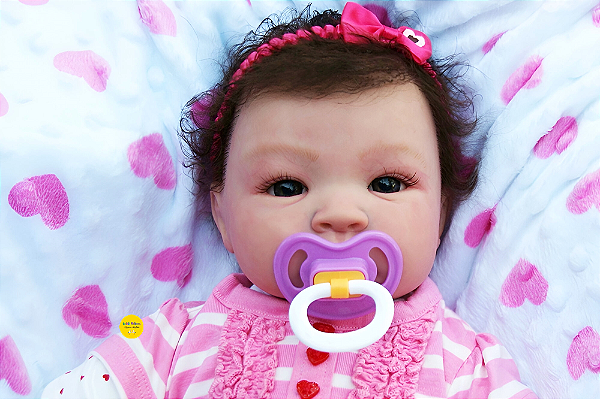 Bebê Reborn Menina Shyann 43 Cm Olhos Abertos Princesinha Realista Acompanha Chupeta E Enxoval