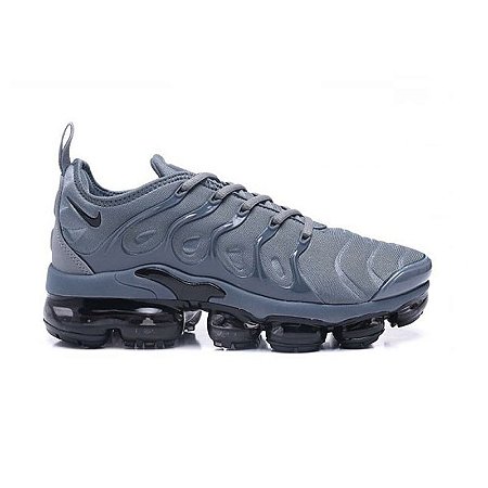 vapormax plus branco e cinza