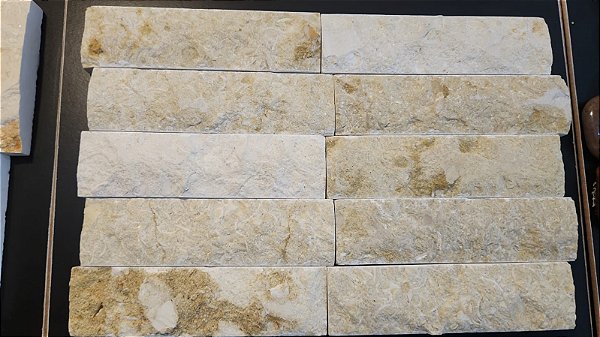 Saara Rock Face - 4x15 - TGM800 - Glass Mosaic