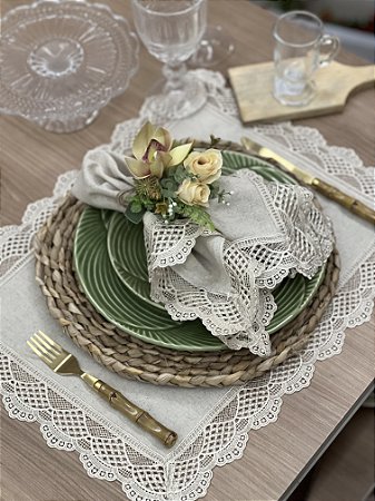 Kit Lugar Americano e Guardanapo bege com renda guipir - 2 peças