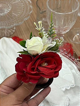 Porta Guardanapo Bouquet de Flores Branca e Vermelha