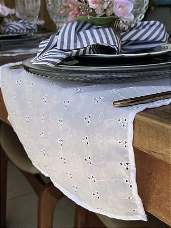 Trilho de Mesa Laise Branco