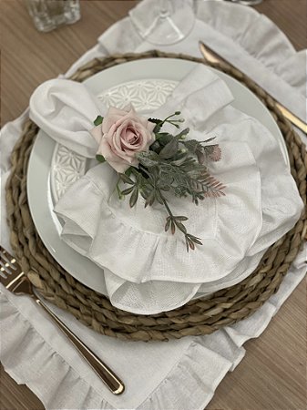 Jogo Americano e Guardanapo Branco Babado