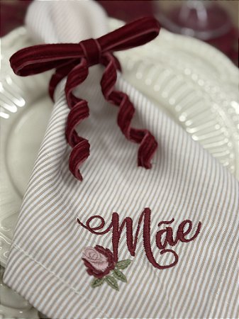 Guardanapo Listrado Bege Bordado Mae