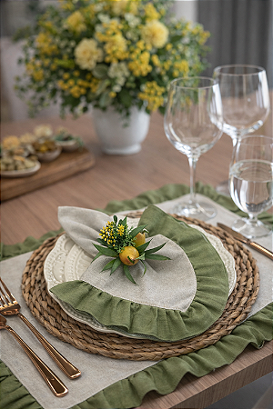Lugar Americano Bege Babado Verde Musgo - Jogo Americano Elegante para Mesa Posta