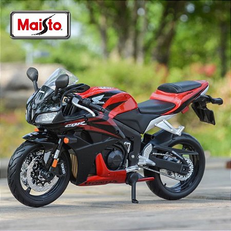 Miniatura Honda CBR 600RR 2006 Maisto 1:12 - 18 cm
