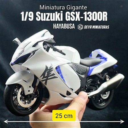Miniatura Gigante Suzuki Hayabusa 2023 Branco 1:9 - Acende Faróis (25 cm)- Não tem Aceleração