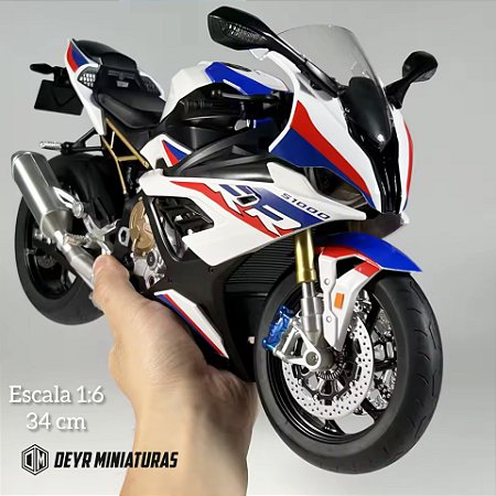 Miniatura Premium BMW S 1000 RR 2021 Escala 1:6 (34 cm) - C/Spray e Aceleração