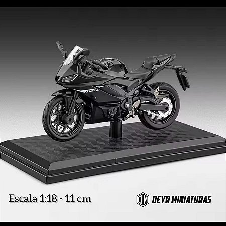 Miniatura Yamaha YZF-R3 2024 Preta Metálica Midnight Black - Escala 1:18