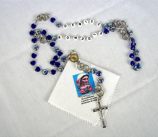 Terço Azul de Casal Personalizado com seu nome + Lenço do Cristo Ressuscitado+ Lencinho encostado na Estátua do Cristo R