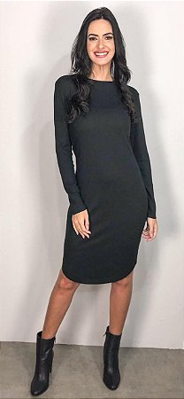 vestido midi canelado preto manga longa