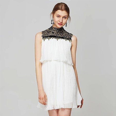 vestidos plissados com renda