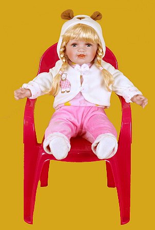 Boneca Importada Little Children PORCELANA 144A menina