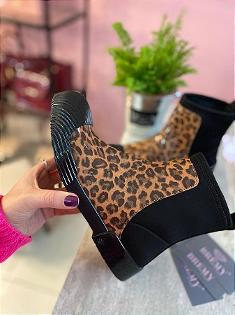 Tênis Botinha Via Marte Feminino Animal Print 20-3905 - Onça - Rio Sul  Calçados
