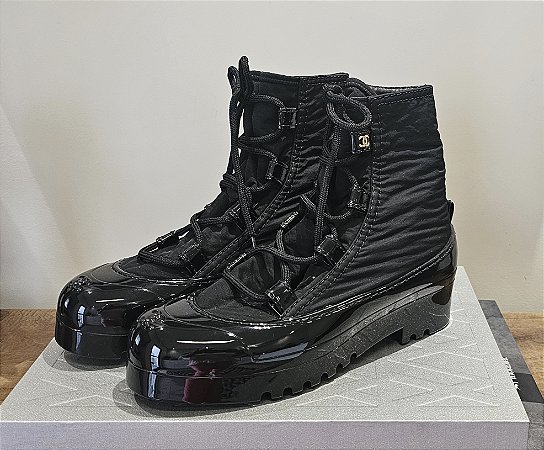 Chanel - Snow Boots