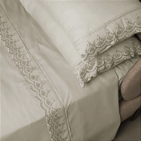 Jogo de Cama Rendado Queen Percal Soft 300 Fios Manteiga- 4 peças