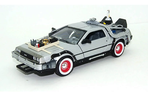 Delorean - Time Machine - De Volta Para o Futuro III - 1/24 - Welly