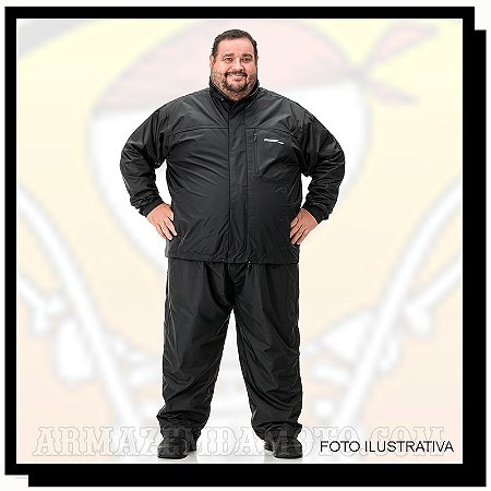 CONJUNTO EM NYLON IMPERMEÁVEL PLUS SIZE COM GOLA PANTANEIRO