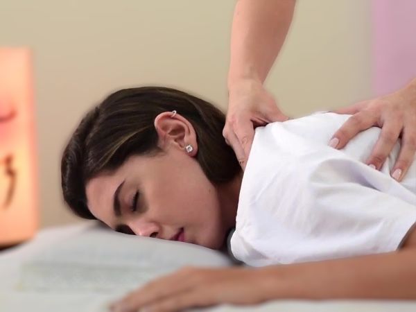 Shiatsu 60' Domicílio em Maca Portátil