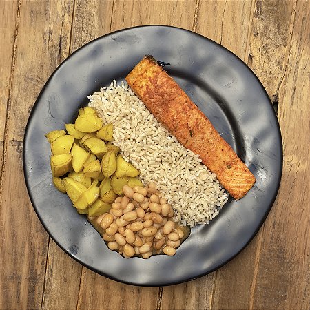Salmão, arroz integral, feijão e batata sautée 400g