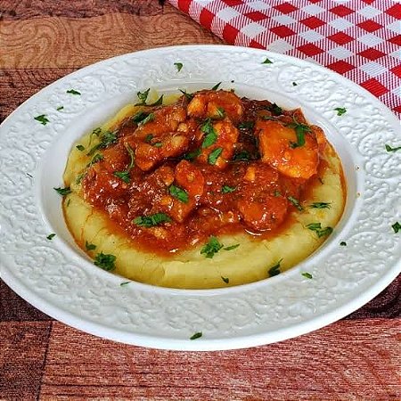 Filé de coxa com polenta cremosa 380g