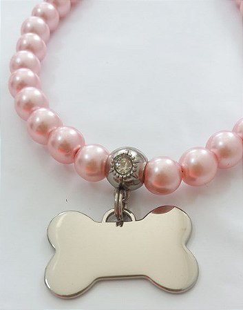 Colar de Pérolas com Pingente Prateado