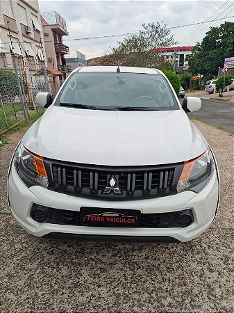 L200 TRITON SPO GL CABINE DUPLA 4X4 DIESEL 2.4 2022, COM AR CONDICIONADO, VIDROS ELÉTRICOS E DIREÇÃO HIDRÁULICA