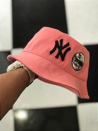 Bucket Hat New Era New York Yankees Rose & Black
