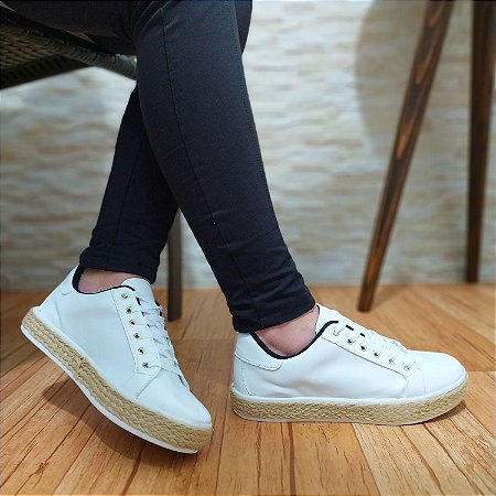 tenis branco com sola de corda