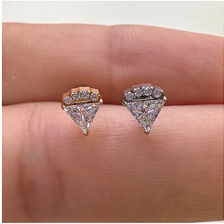 LABRET TITÂNIO TRIÂNGULO ZIRCÔNIAS