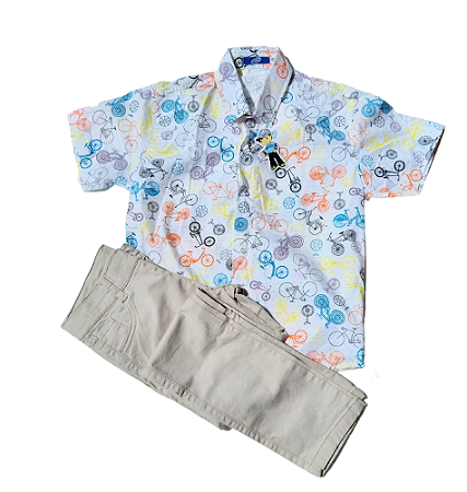 Conjunto social menino bicicleta