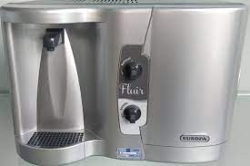 Purificador de Água Gelada Europa Fluir Inox 127v ou 220v Frete Pesquise Transportadora de sua Região Dúvidas Consulte o Técnico On Line Watts Zap 37 99961-9500