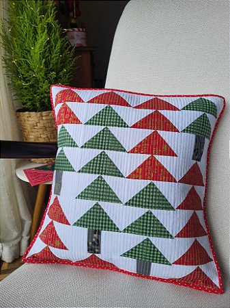 Capa de Almofada Natalina Patchwork