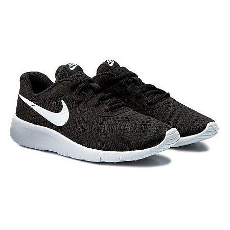 nike tanjun preto e branco