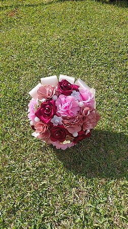 Buquê Rosas Colombianas e Camélia
