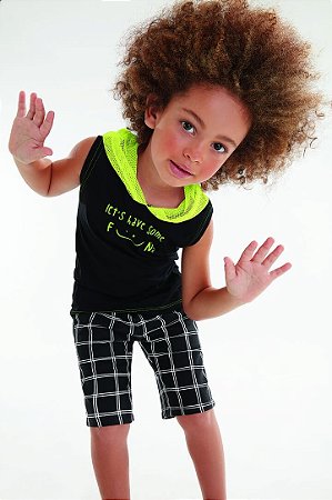 Conjunto Infantil Camiseta Regata com Capuz Bermuda Xadrez Up Baby