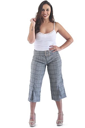 calça xadrez pantacourt
