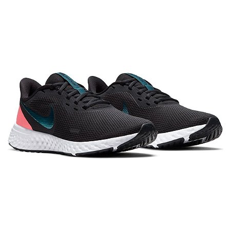 Tenis Nike Revolution 5 Preto/Rosa Feminino