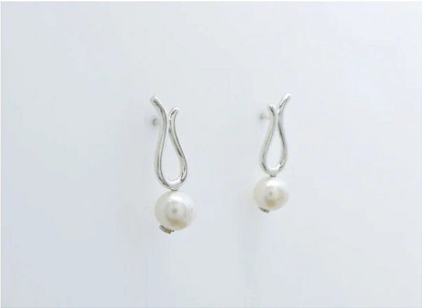 BRINCO LIRA PÉROLA BIWA